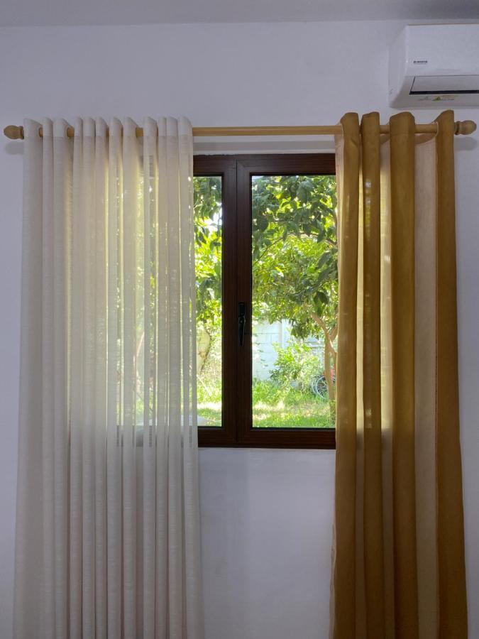 Xho'S Forest Guest House เบราท ภายนอก รูปภาพ