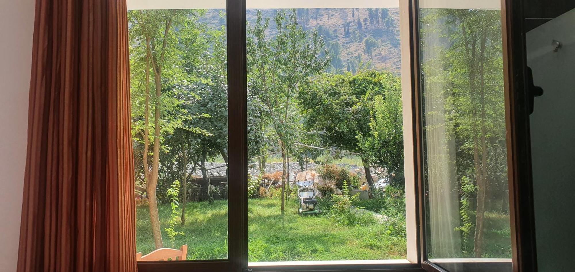 Xho'S Forest Guest House เบราท ห้อง รูปภาพ